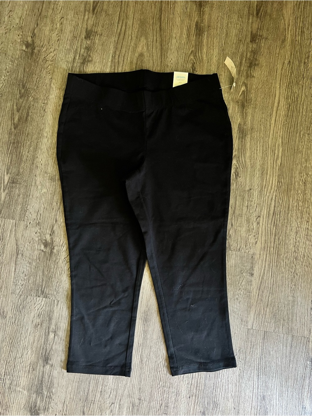 LIVI active Black Capri Leggings NWT